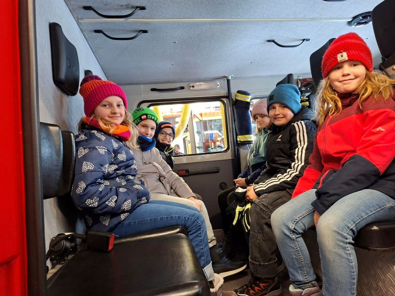 Bild FeuerwehrimAuto